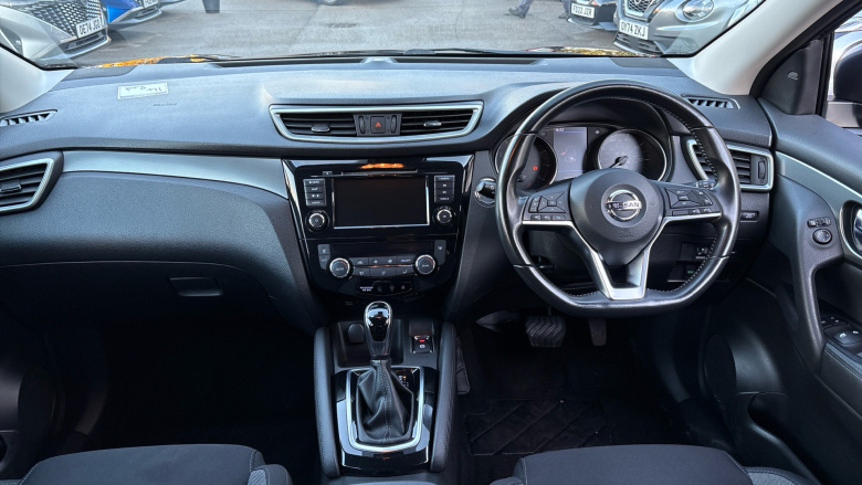 Nissan Qashqai 1.3 DiG-T 160 N-Connecta 5dr DCT Petrol Hatchback